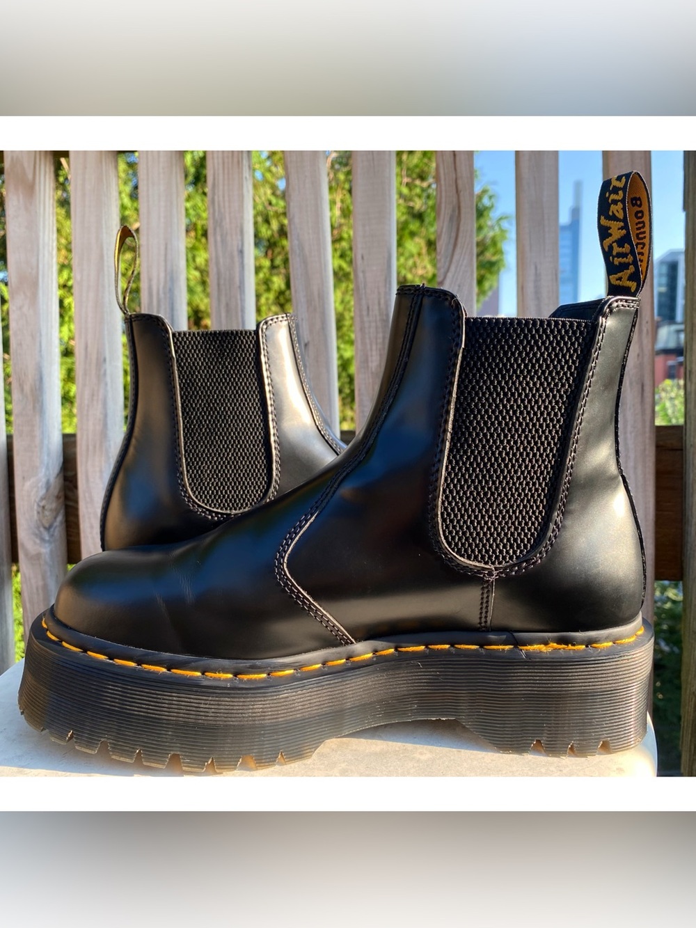 Dr. Martens 2976 Smooth Real Leather Platform Chelsea Boots Black US 9 Like New